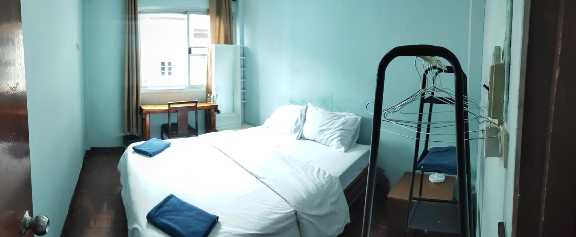 Stay Hostel Bangkok Exterior photo
